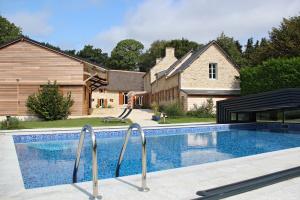 Swimming pool 3